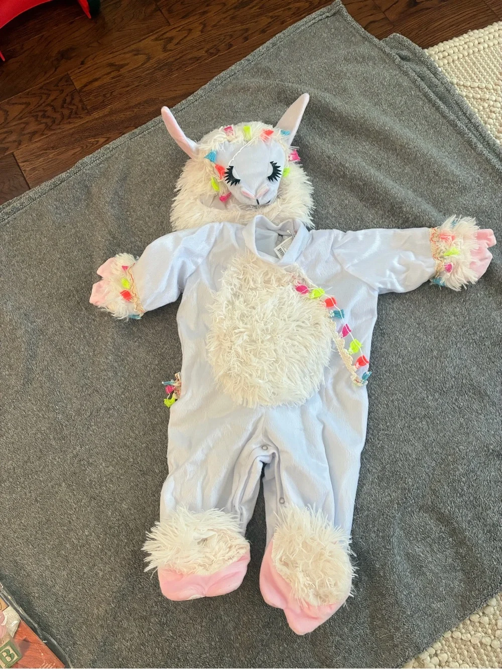 Incharacter Lil' Lama Baby Costume - White with Pink Accents
